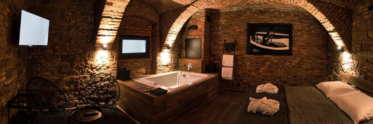 Wellness Gallery Apartments Liberec Bagian luar foto
