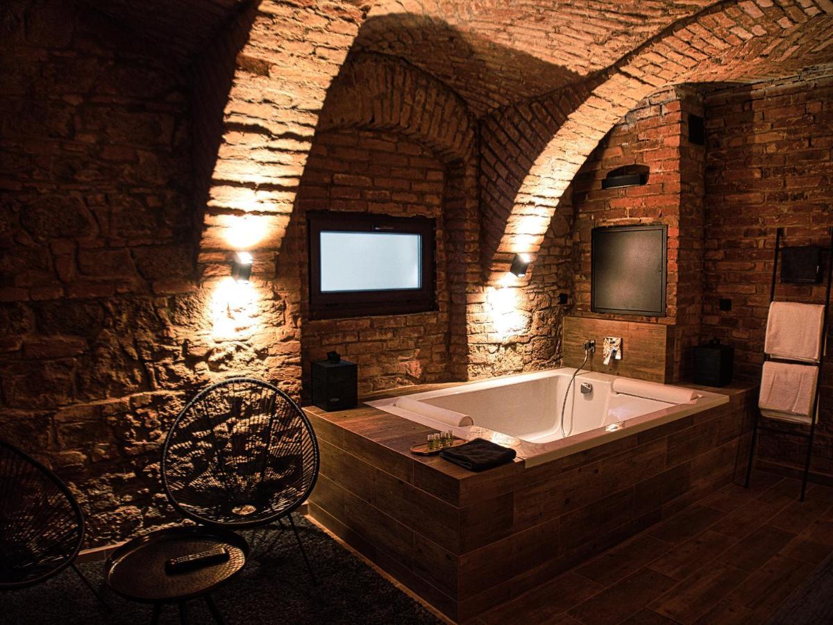 Wellness Gallery Apartments Liberec Bagian luar foto