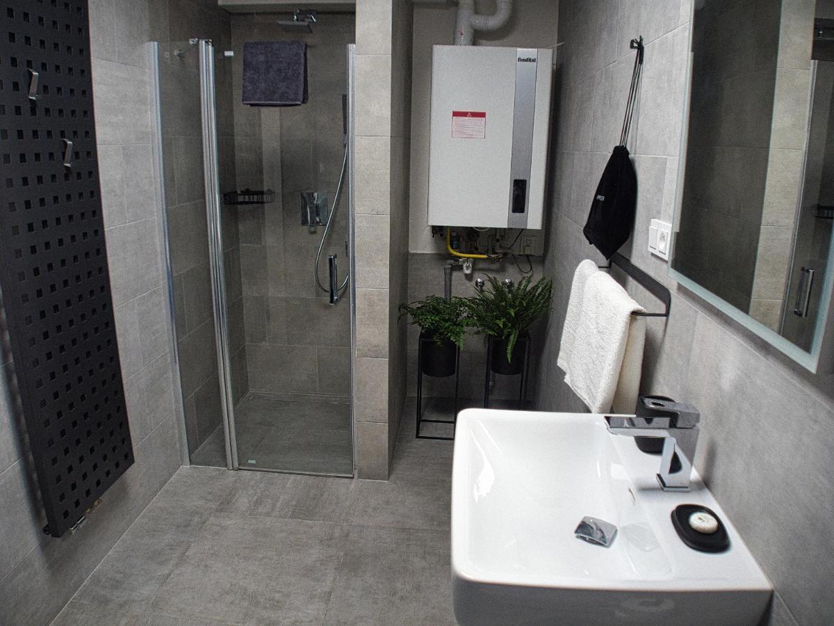 Wellness Gallery Apartments Liberec Bagian luar foto